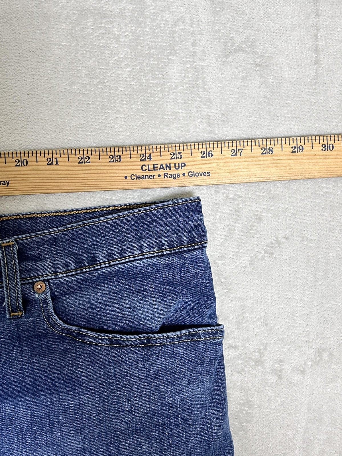 Levi’s 541 Athletic Taper Fit Jeans Men’s 52×30 All Seasons Tech Stretch Denim
