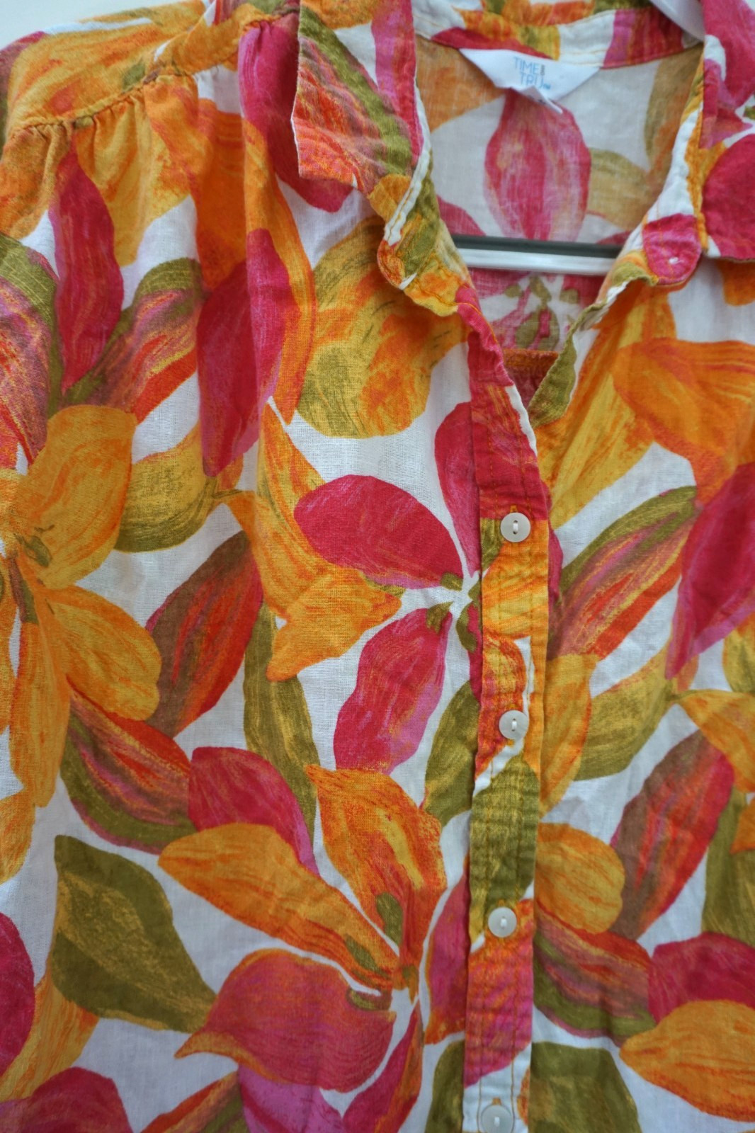 Arty Hawaiian Retro Dopamine Womens Button Up Shirt Medium Beach Vacation Cruise