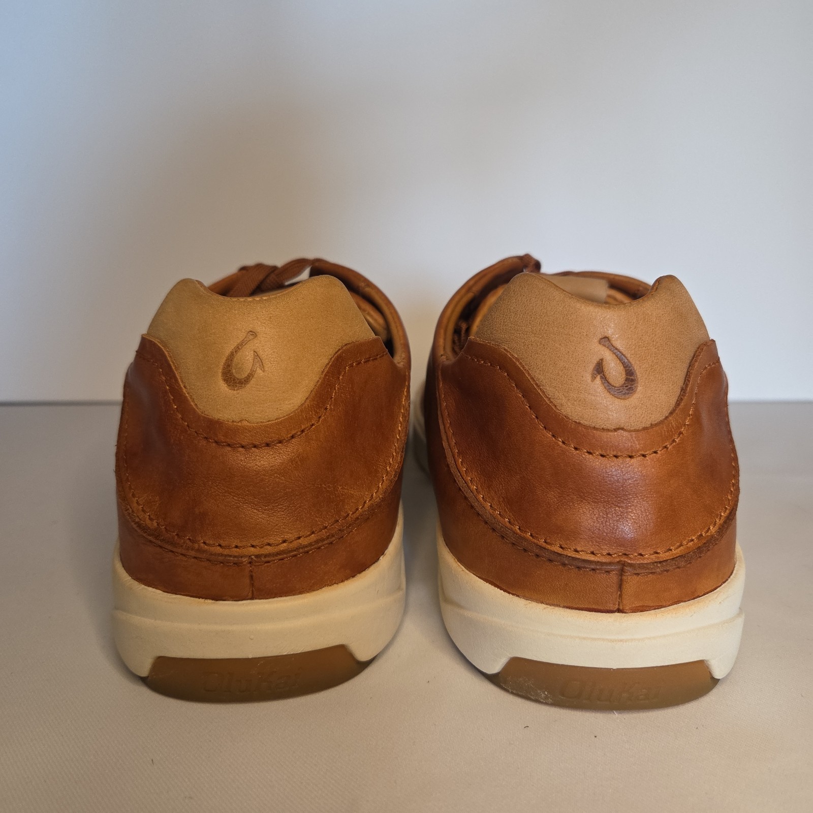 OluKai Lae‘ahi Li ‘Ili Men’s Leather Sneakers Brown Waterproof Shoes Sz 11 EU44
