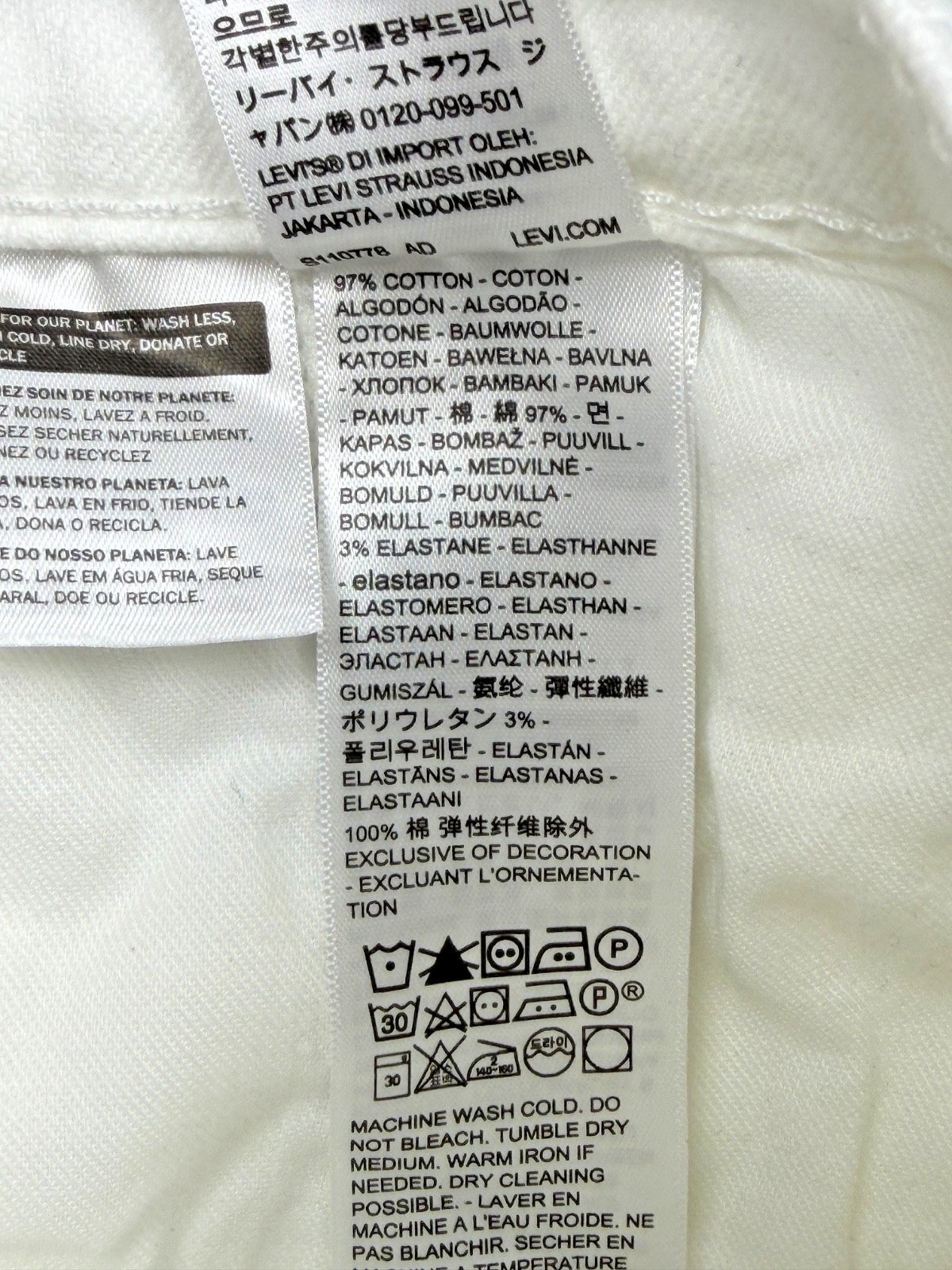 Levis Jeans Mens 48×30 White 541 Athletic Taper Stretch Denim Inseam 28 NWT