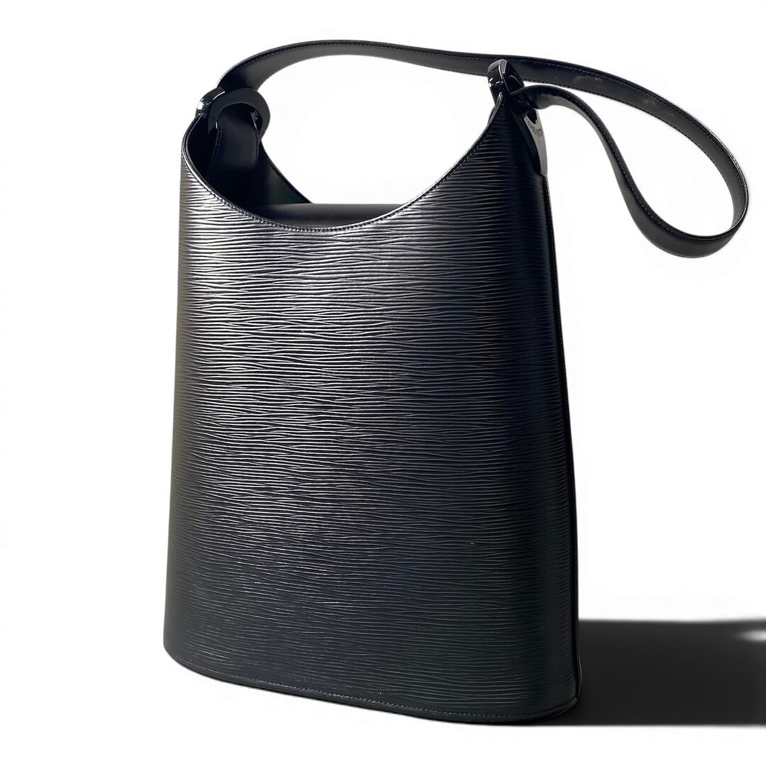 e26 LOUIS VUITTON M52812 Shoulder Bag Well So Black Epi Women’s TA1 Used AYAN-0