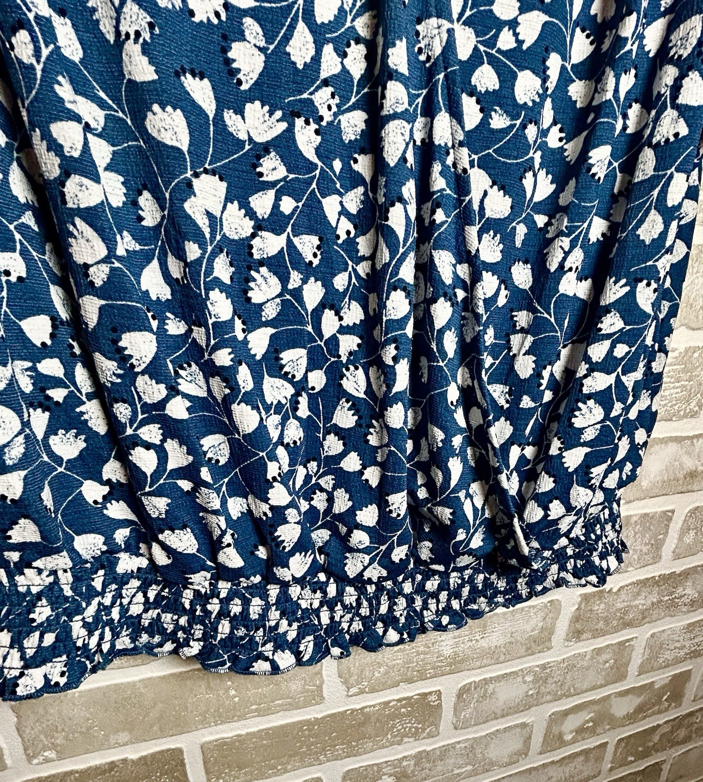 Melloday Blue White Floral V-Neck Smocked 3/4 Sleeve Blouse Plus 1X