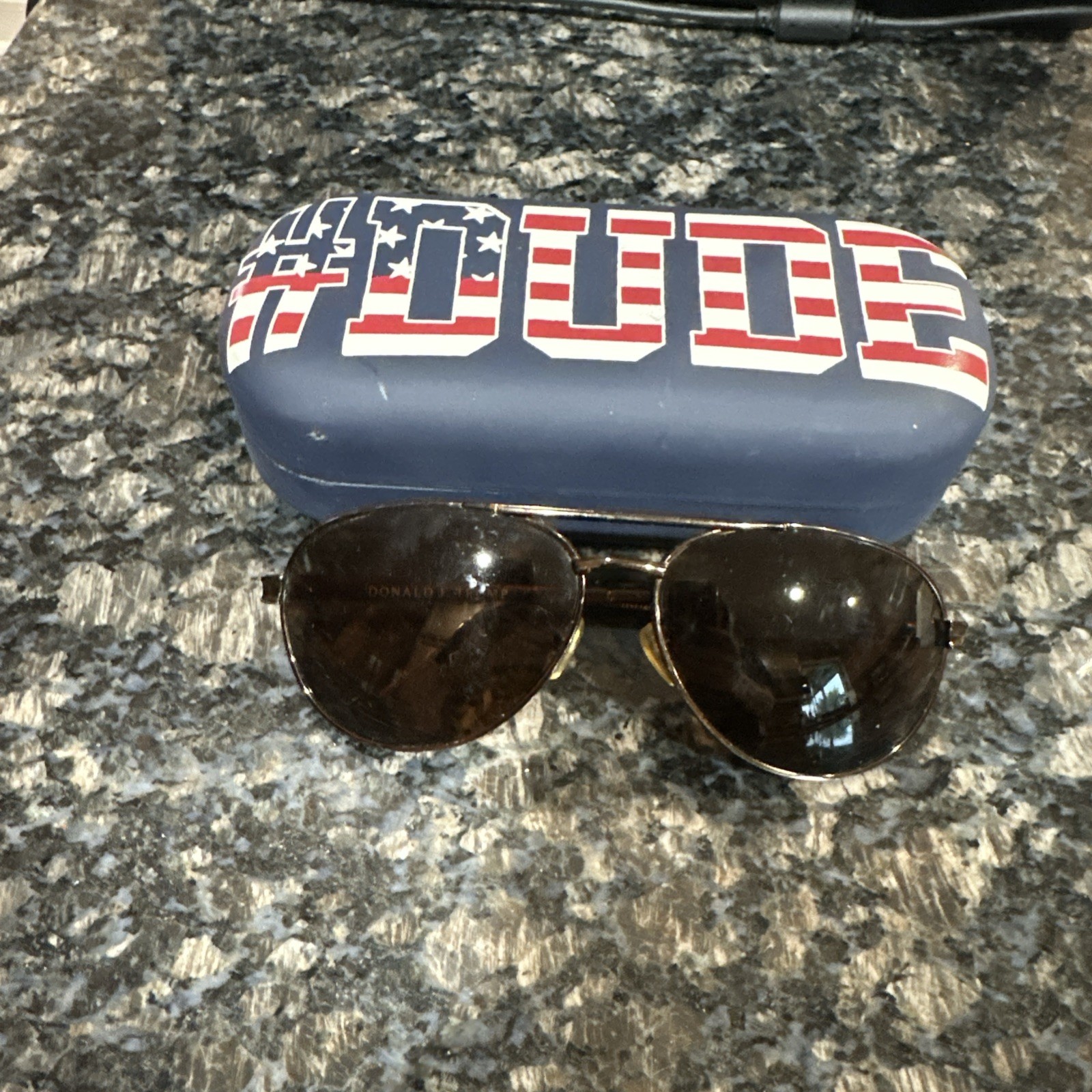 Sunglasses Donald J. Trump Signature Collection TR112013 Aviator Brown Lenses