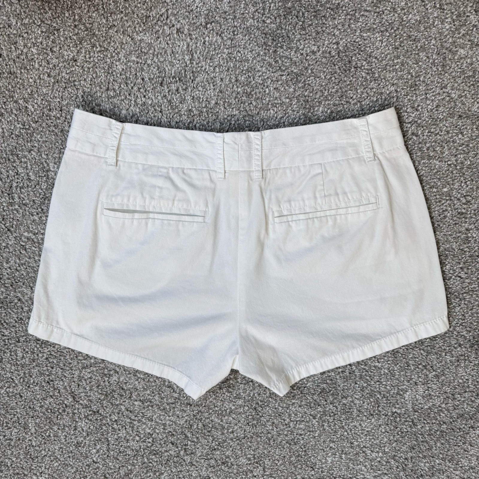 J.Crew Shorts Womens 4 White Chino Broken-In Low Rise Beach Preppy Summer 2015