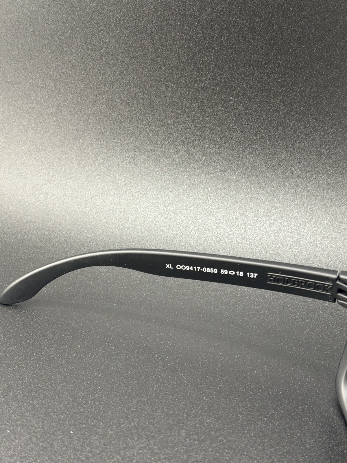 Oakley 0OO9417 Men’s Holbrook XL Sunglasses
