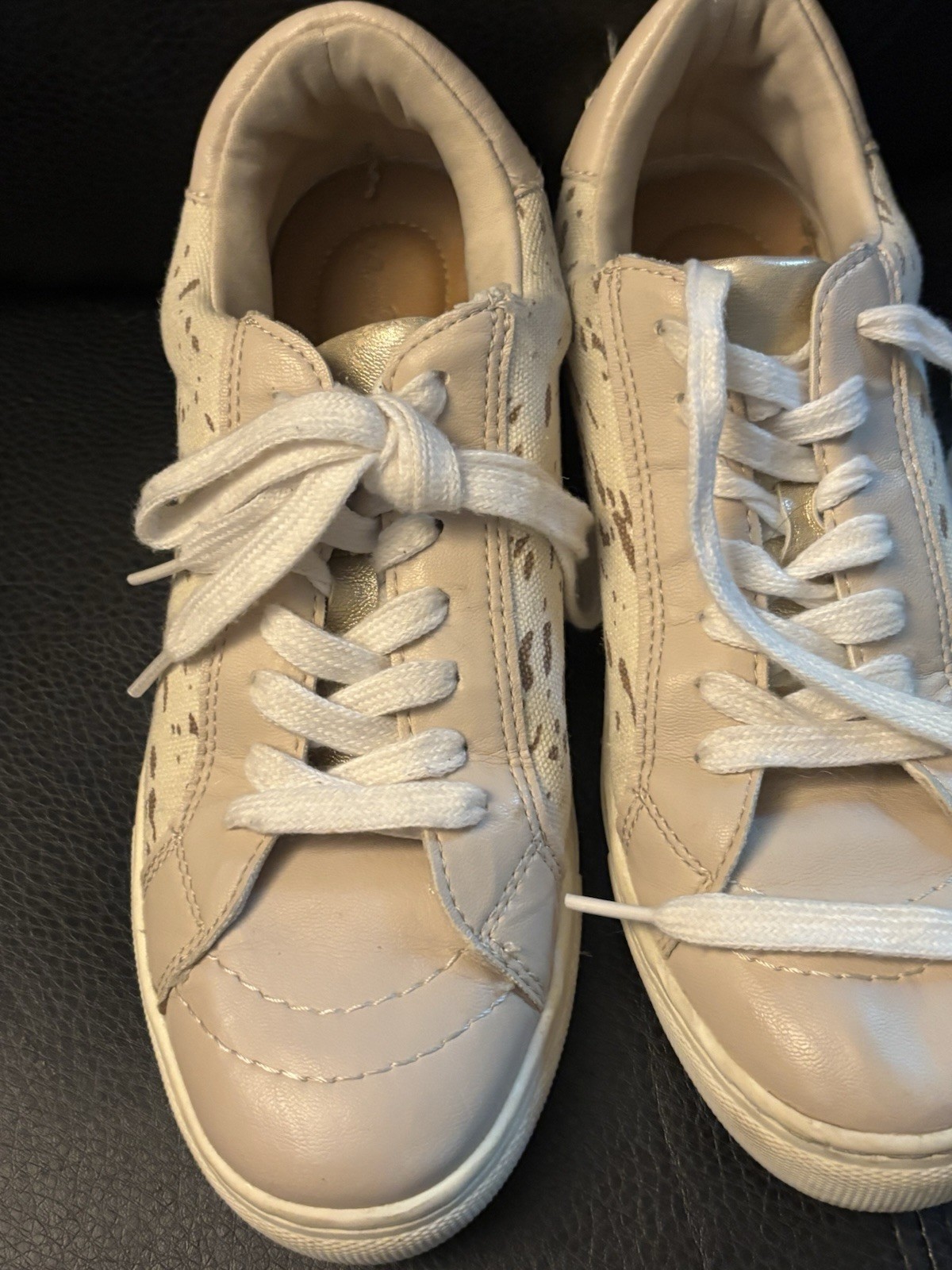 Universal Thread Athletic Sneaker Lace Up Low Top Synthetic White 7.5
