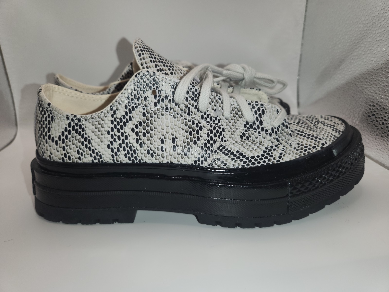 Converse Chuck 70 National Suede Snake Print Size Men 4 Women 6 A15045C