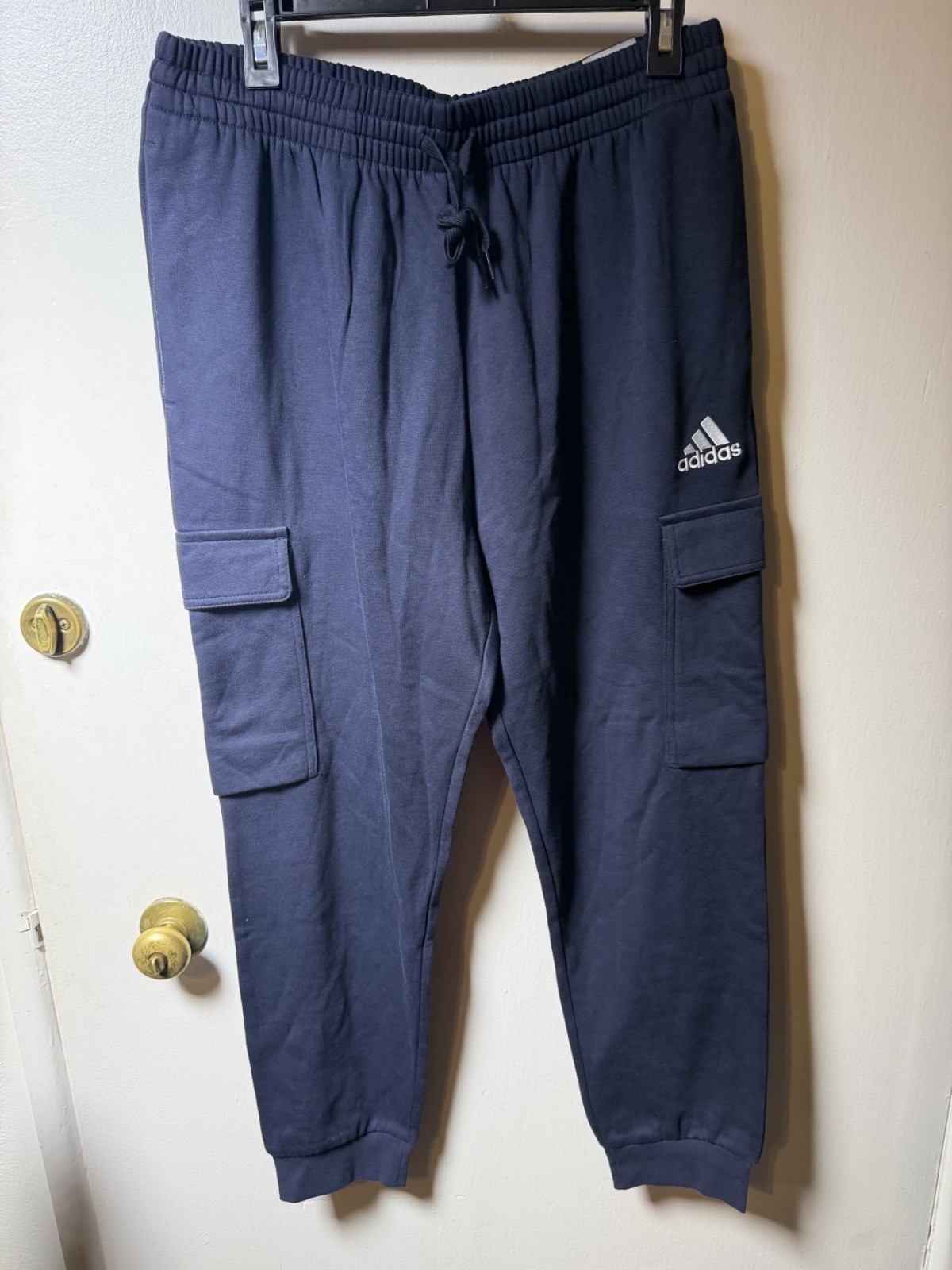NWT Adidas Men’s Essentials Feel Cozy Cargo Joggers Navy Blue Large Regular fit