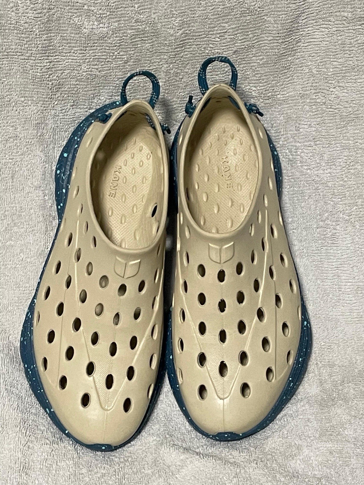 Kane Footwear Revive Recovery Shoe Tan Radiance Blue speckle Mens Size W8 /M6