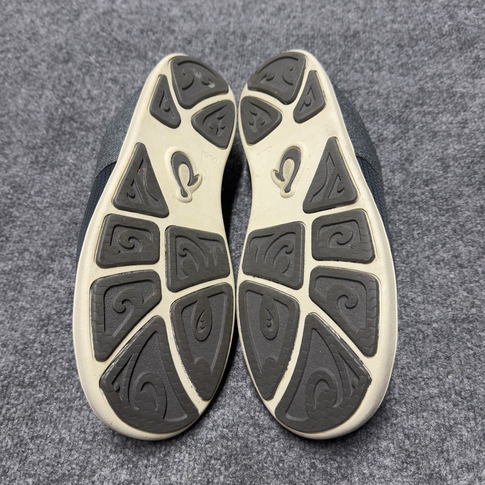 OluKai Nohea Moku Sneaker Dark Gray 10283 6C6C Men US 10.5 Boat Shoes