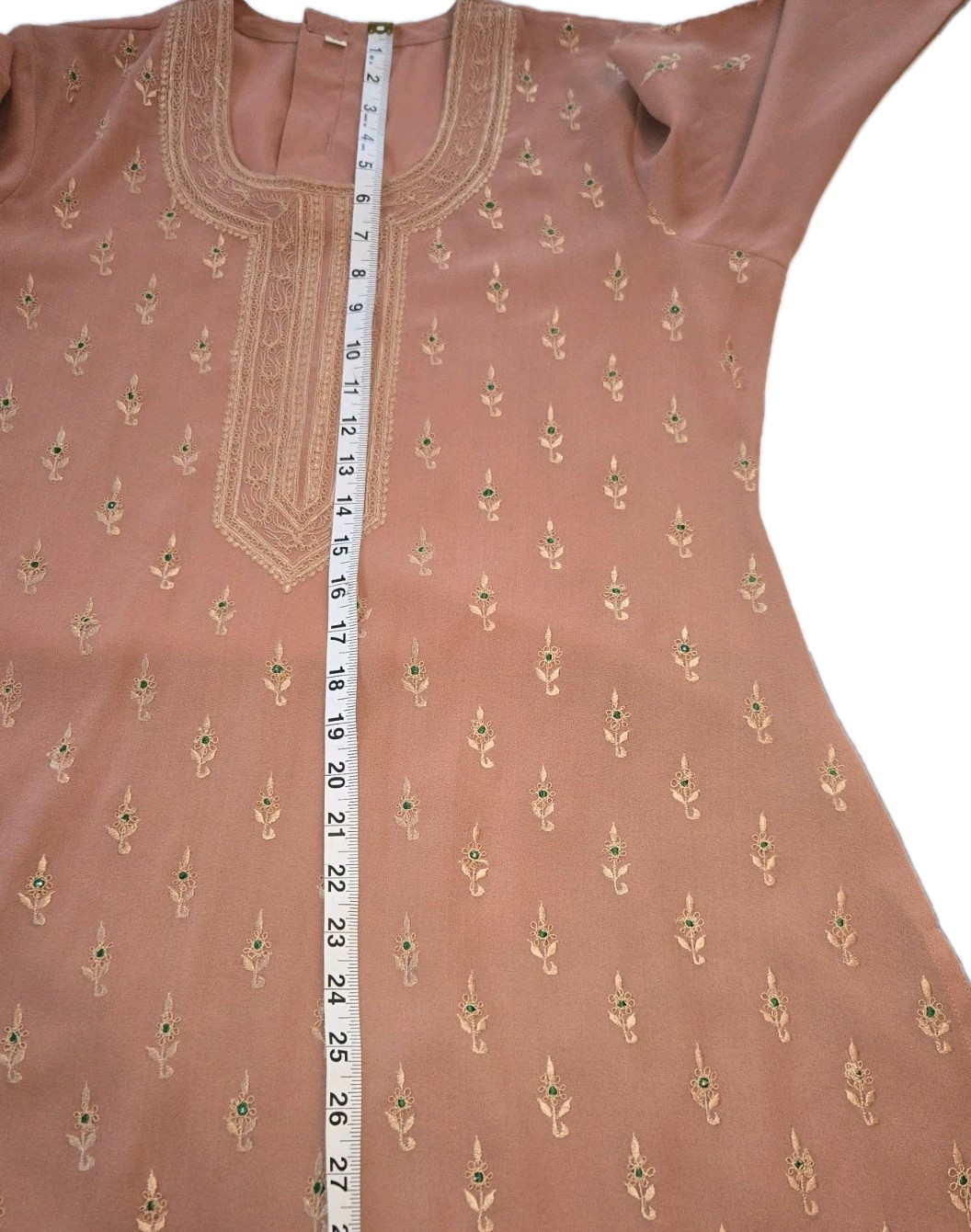 Peach Kurta Semi Sheer Size 38 Gota/Zari Embroidery • Emerald Detail • NWOT