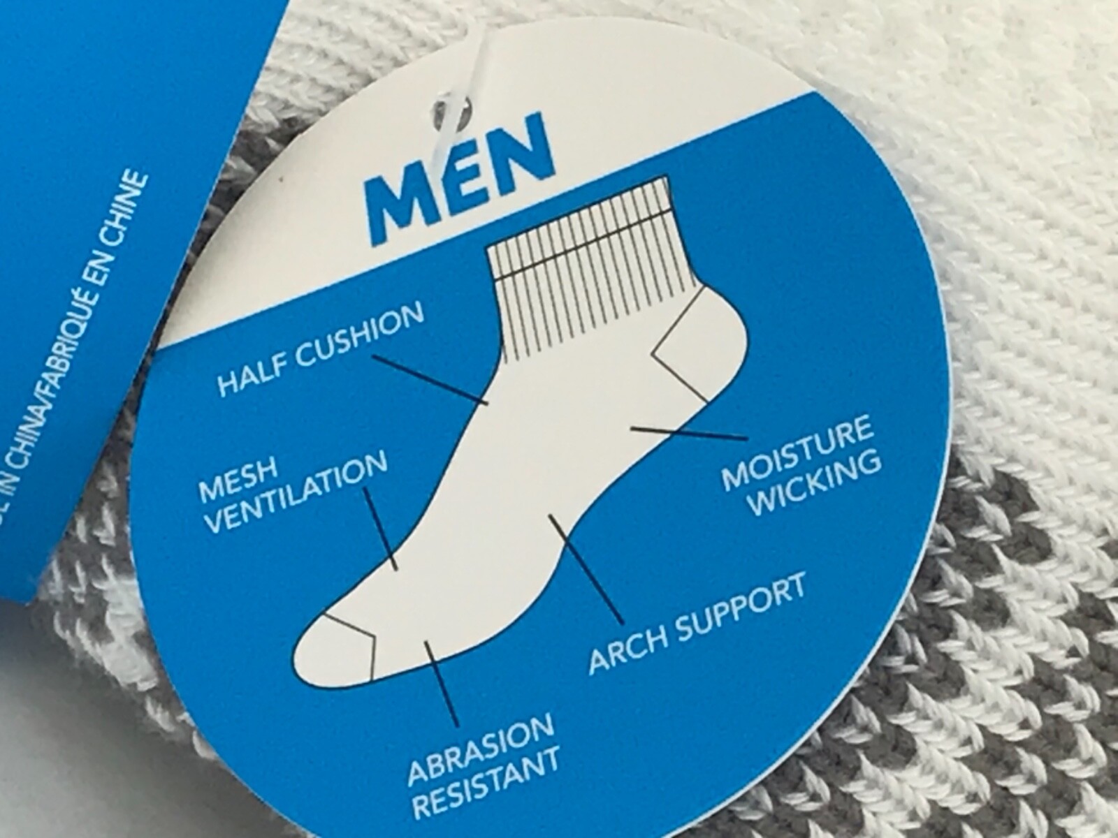 Men’s COLUMBIA Socks, White Quarter Crew Socks, 6 Pack, $36 MSRP 🌲🎒