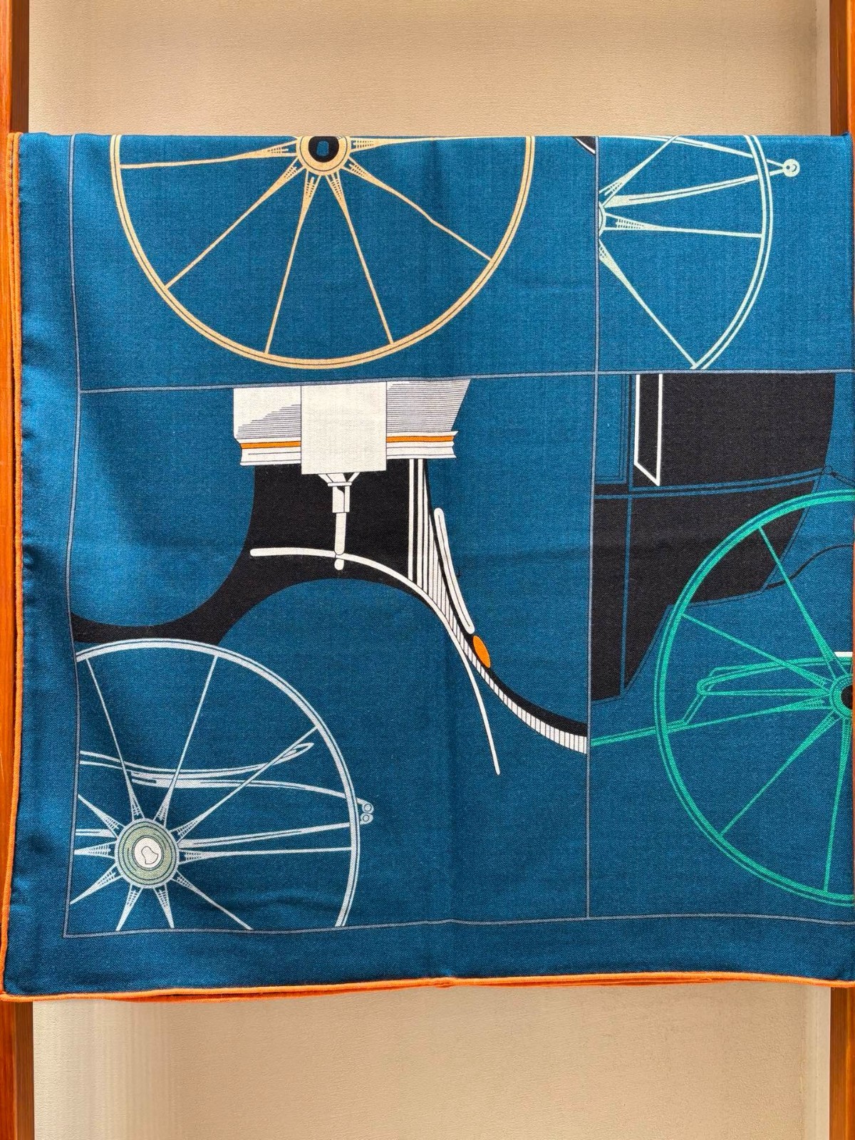 70% Cashmere & 30% Silk Wrap Scarf Wheels Print Double Face Shawl 53″