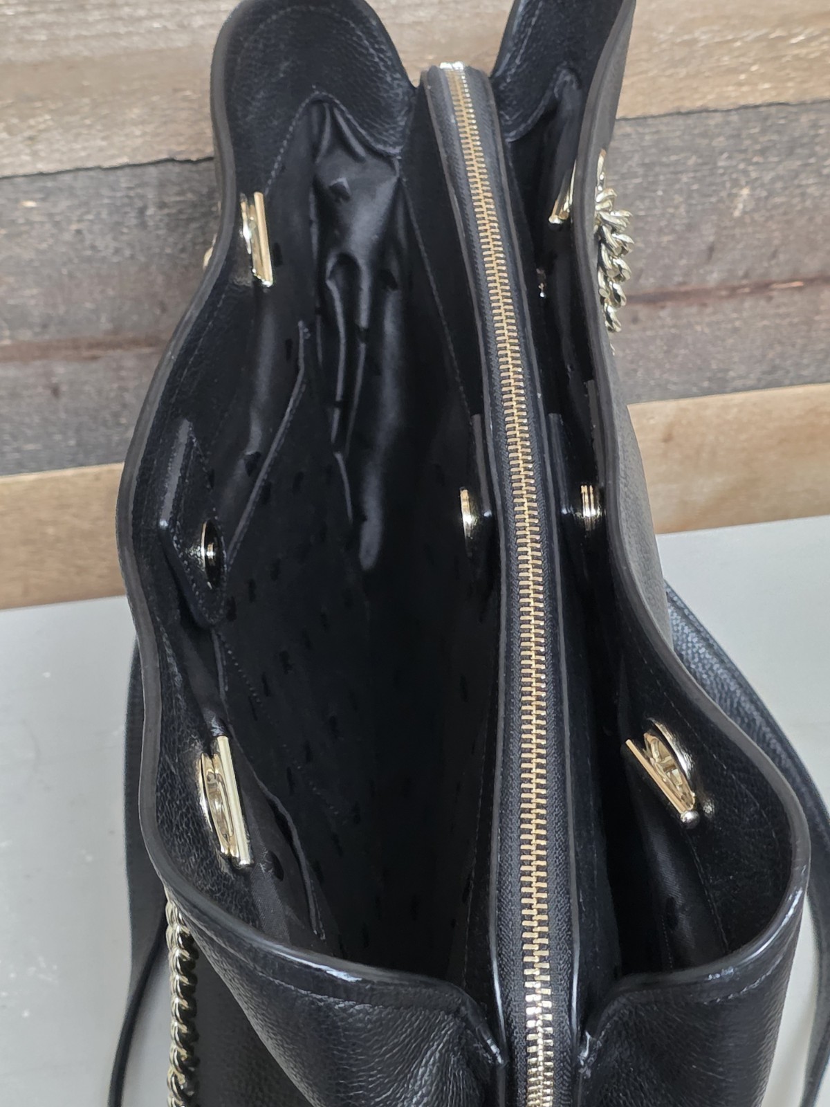Kate Spade New York Wellesley Camryn Black Pebbled Leather Chain Tote