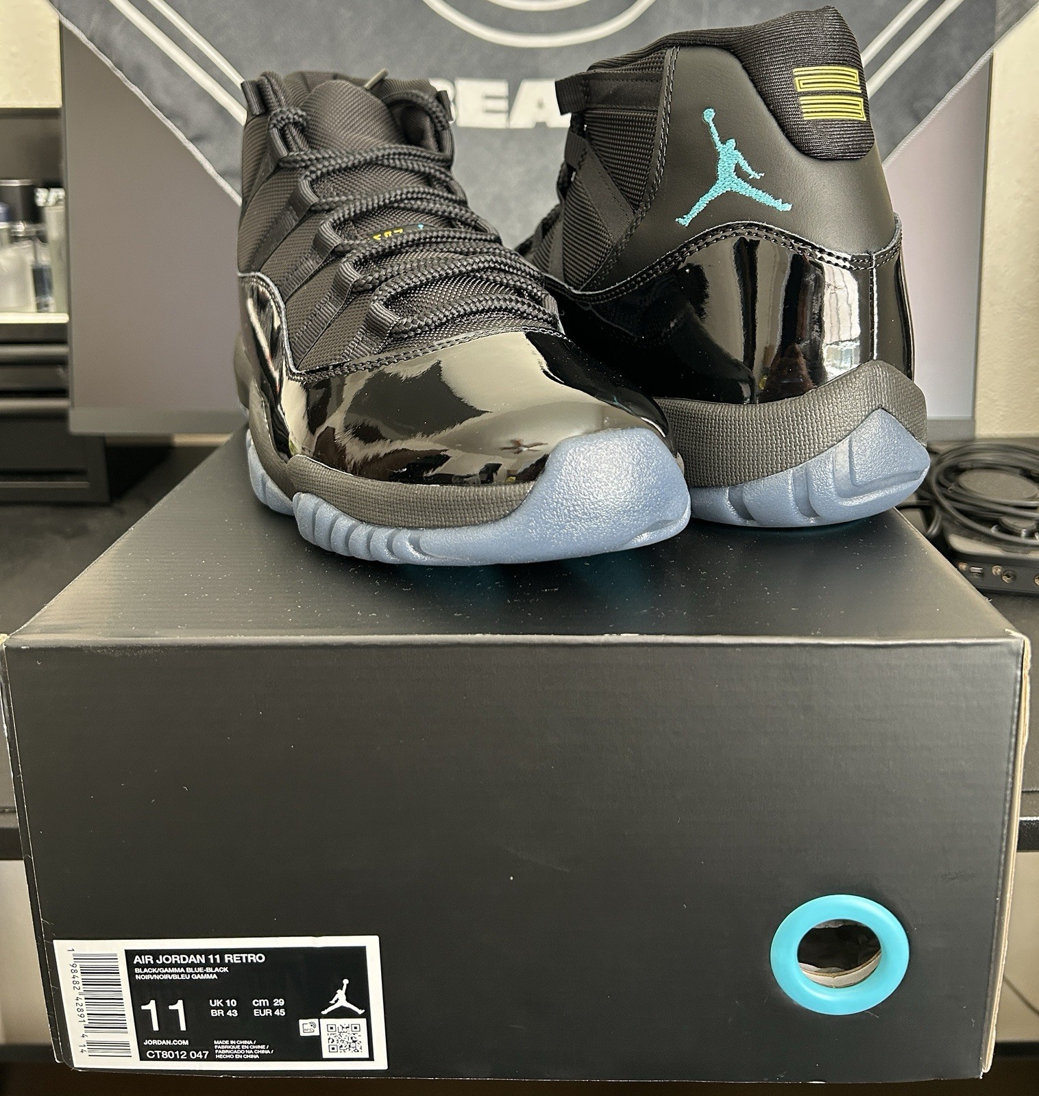 Jordan Air Jordan 11 Retro Gamma Blue Patent Leather Mid Top CT8012-047
