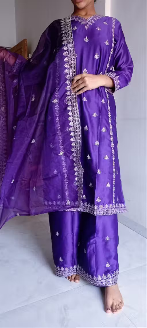 WOMEN EMBROIDERED WORK KURTI WITH PANT WITH WORK DUPATTA SET