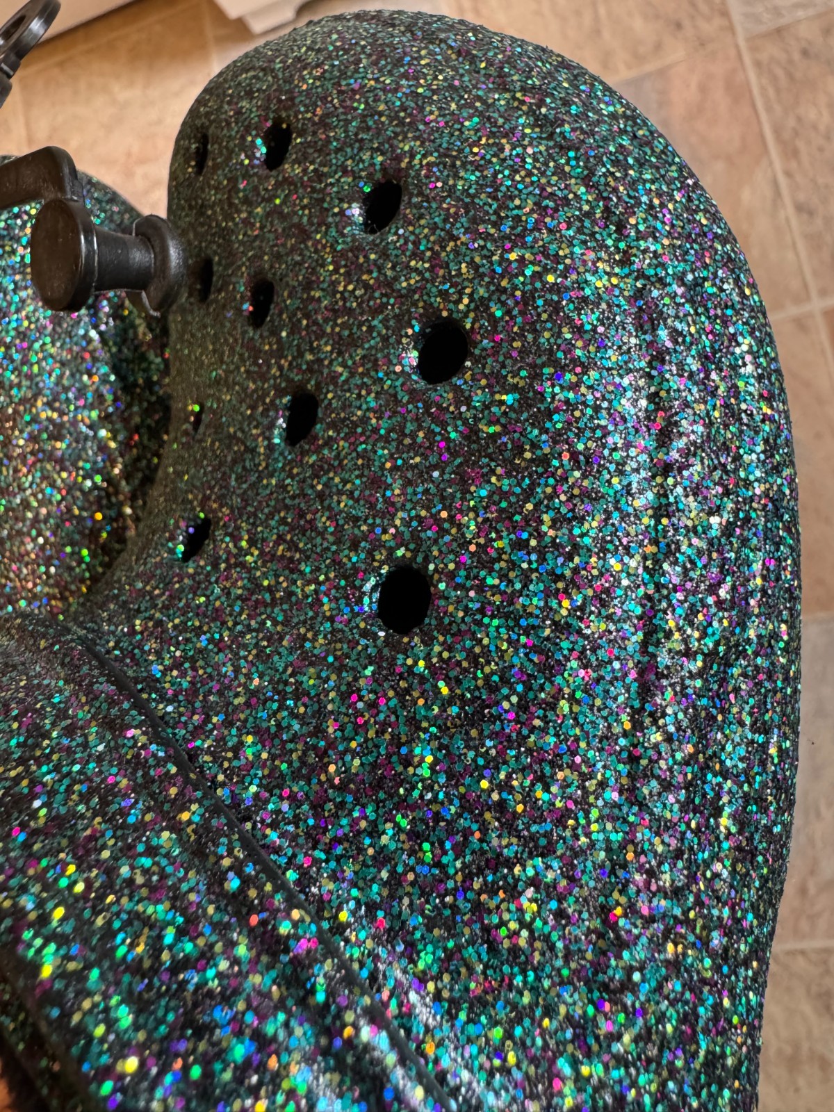 NEW Crocs Classic Green Glitter Lined Clog (Men4/Women6 Black Fuzzy Liner 205842