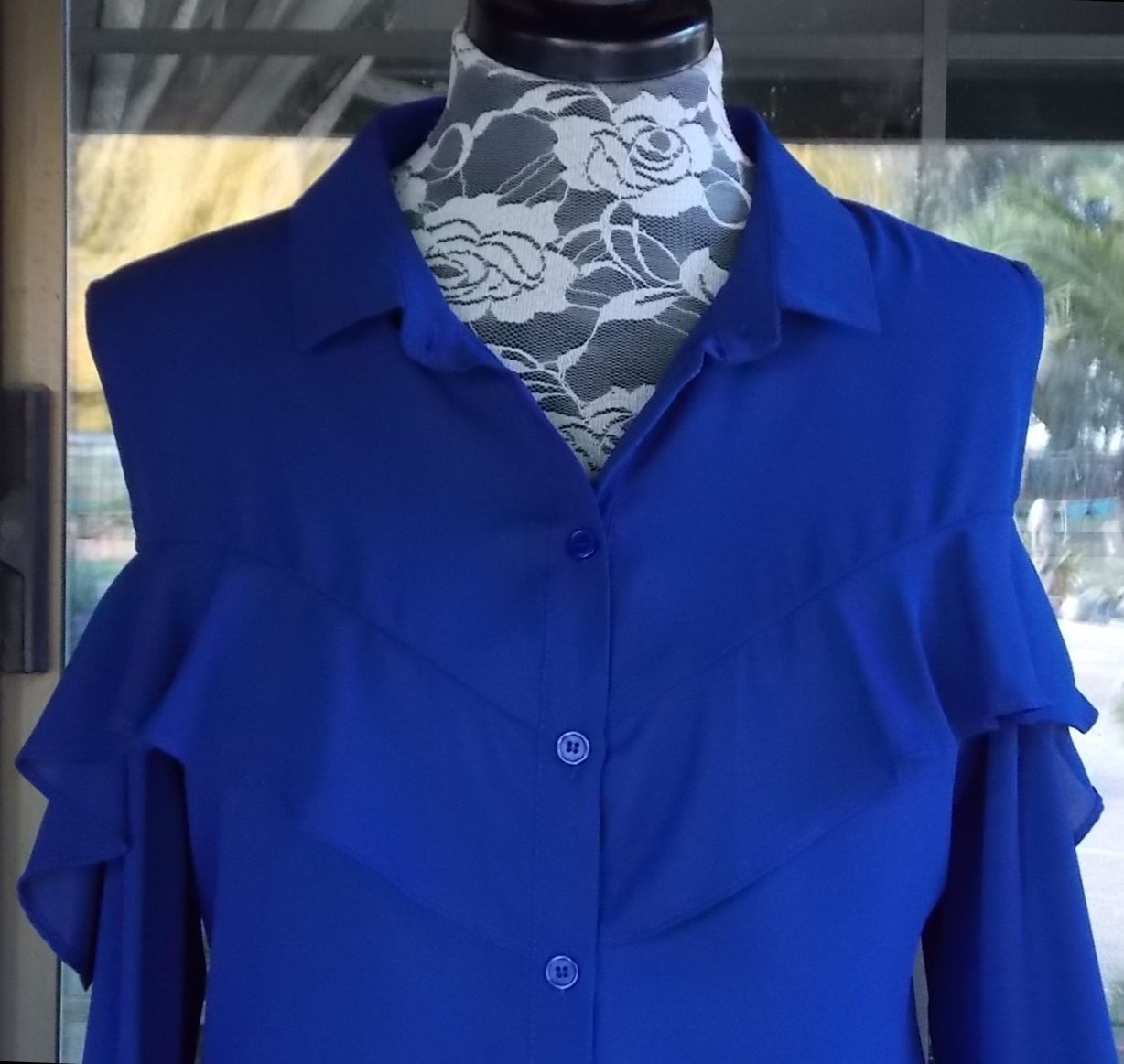 Navy Blue Cold Shoulder Long Sleeve Button Front Blouse Sz. 16 50″ Bust
