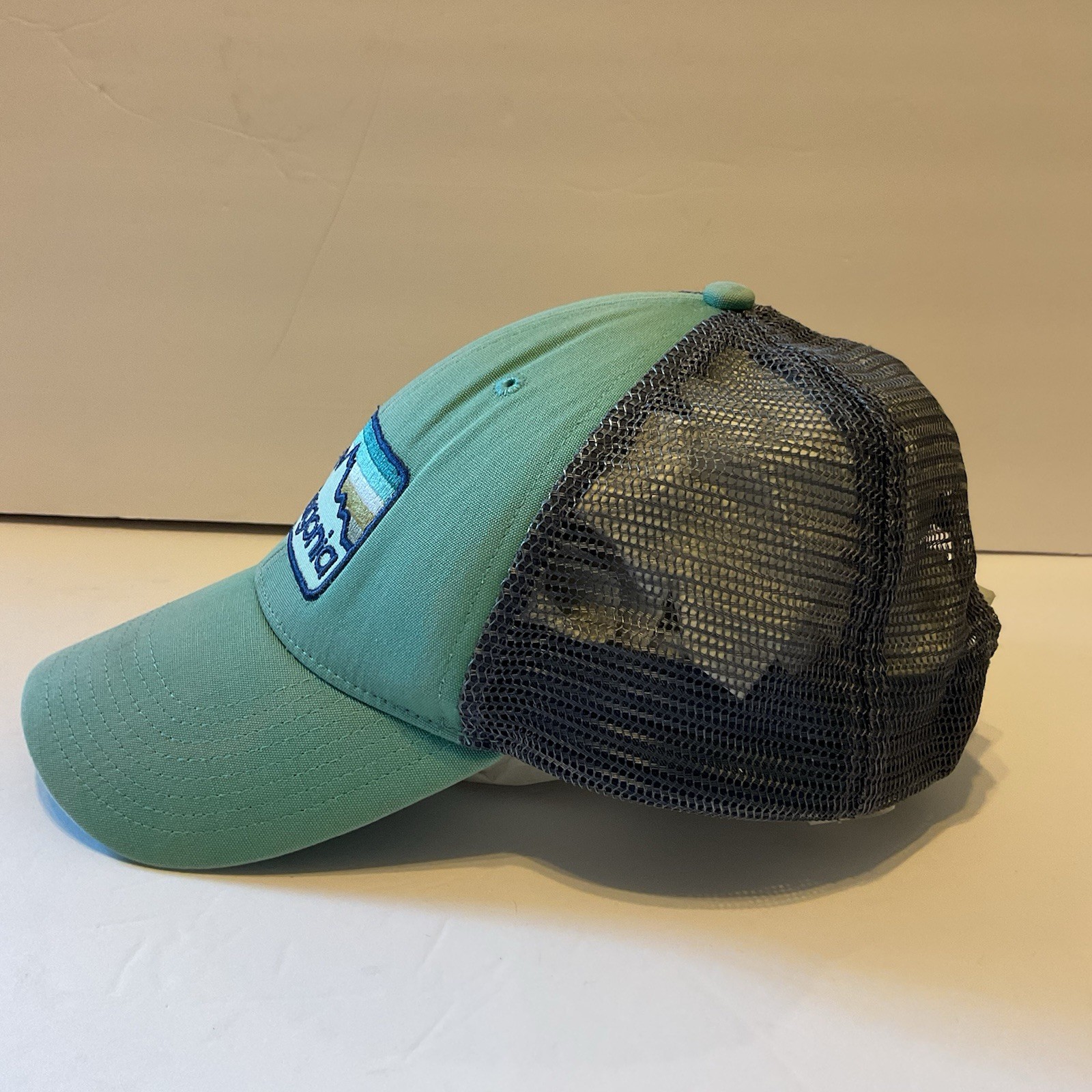 Patagonia Lo Pro Trucker Hat Logo Mesh Cap Green Snapback 100% Organic Cotton