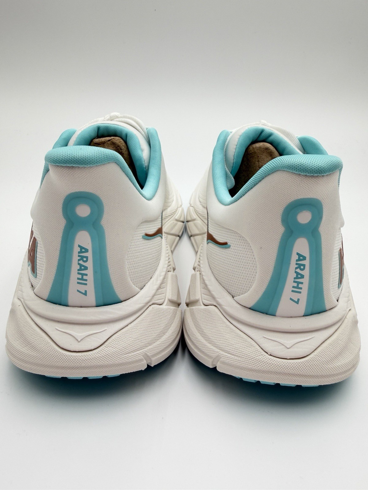 Hoka One One Women’s Arahi 7 Size 8.5B Frost Rose Gold |1147851-FTRS|