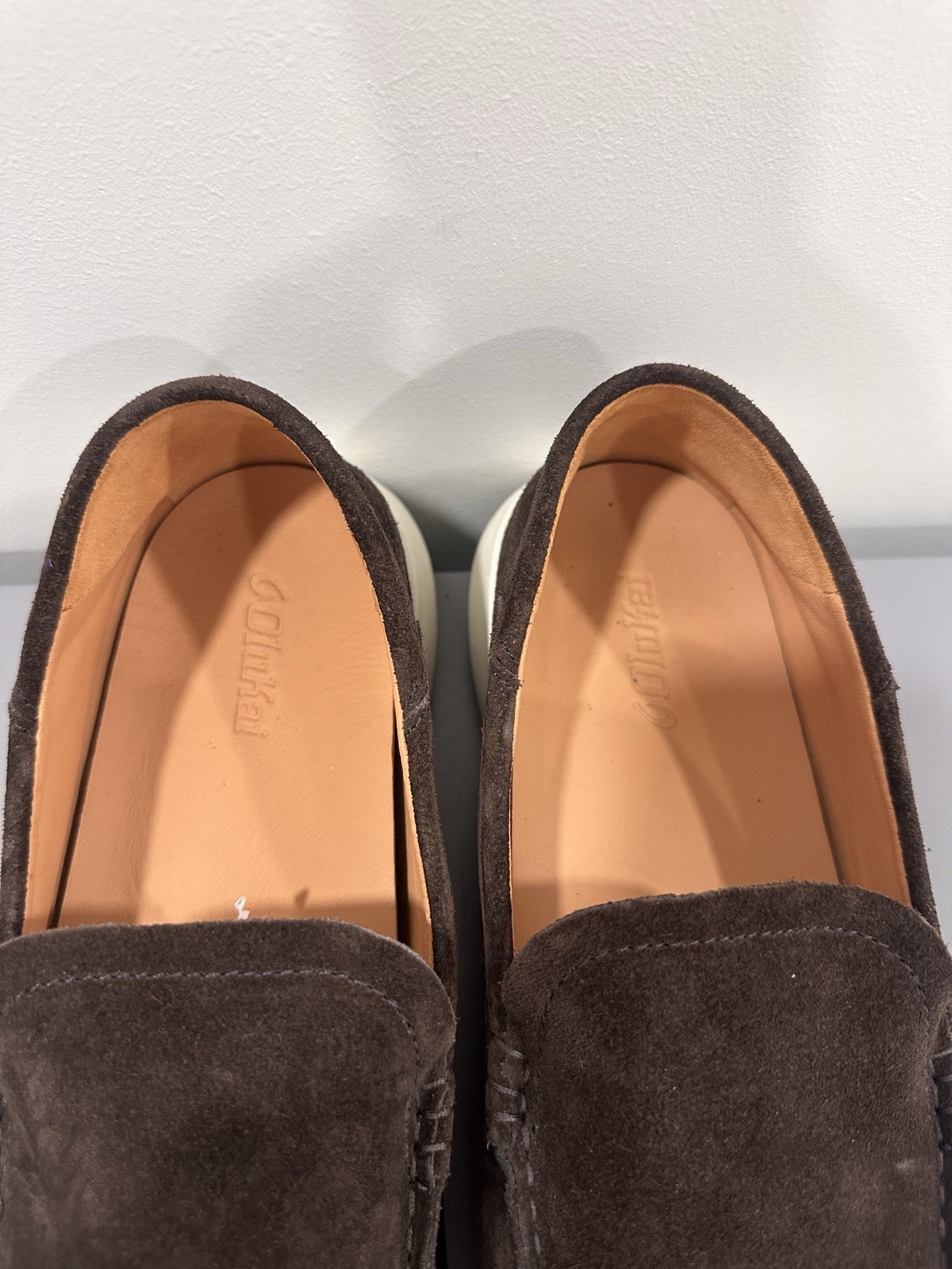 Olukai Men’s Brown Suede Slip-On Loafer Round Toe Stitched Rubber Sole 9