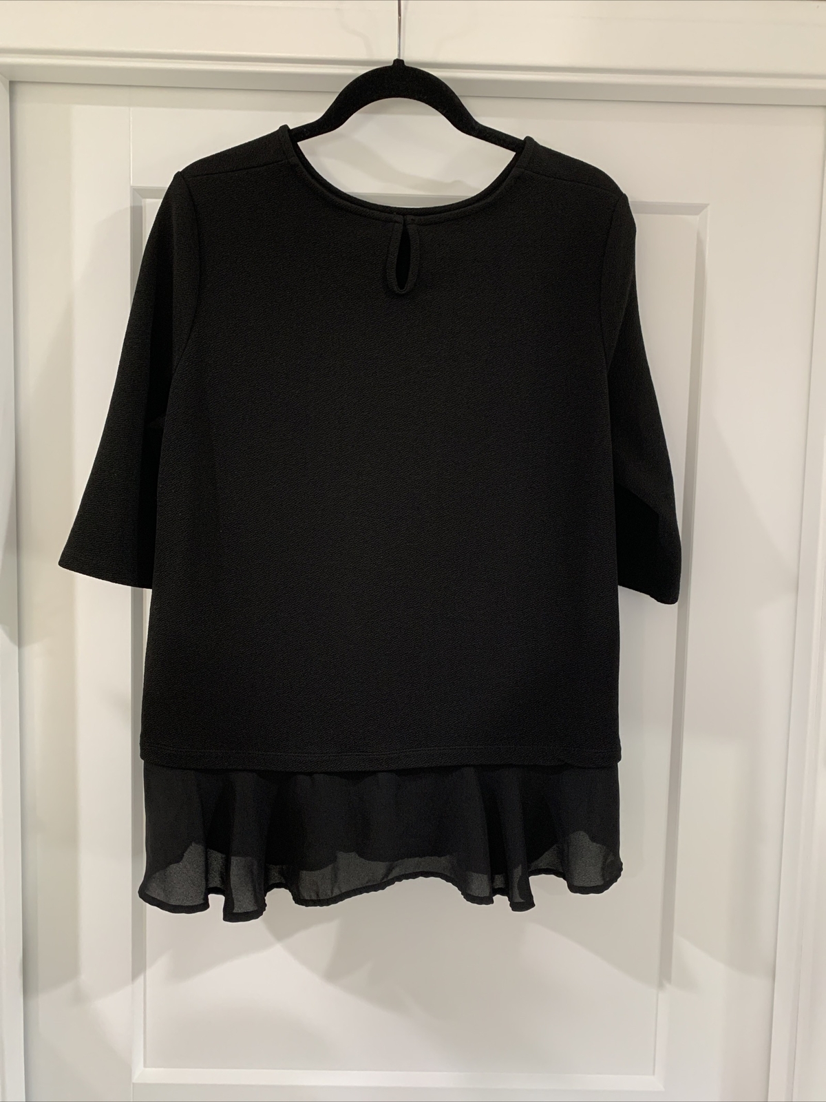 JULES & LEOPOLD WOMEN’S PLUS BLOUSE RUFFLED HEM – BLACK – 2X – EUC