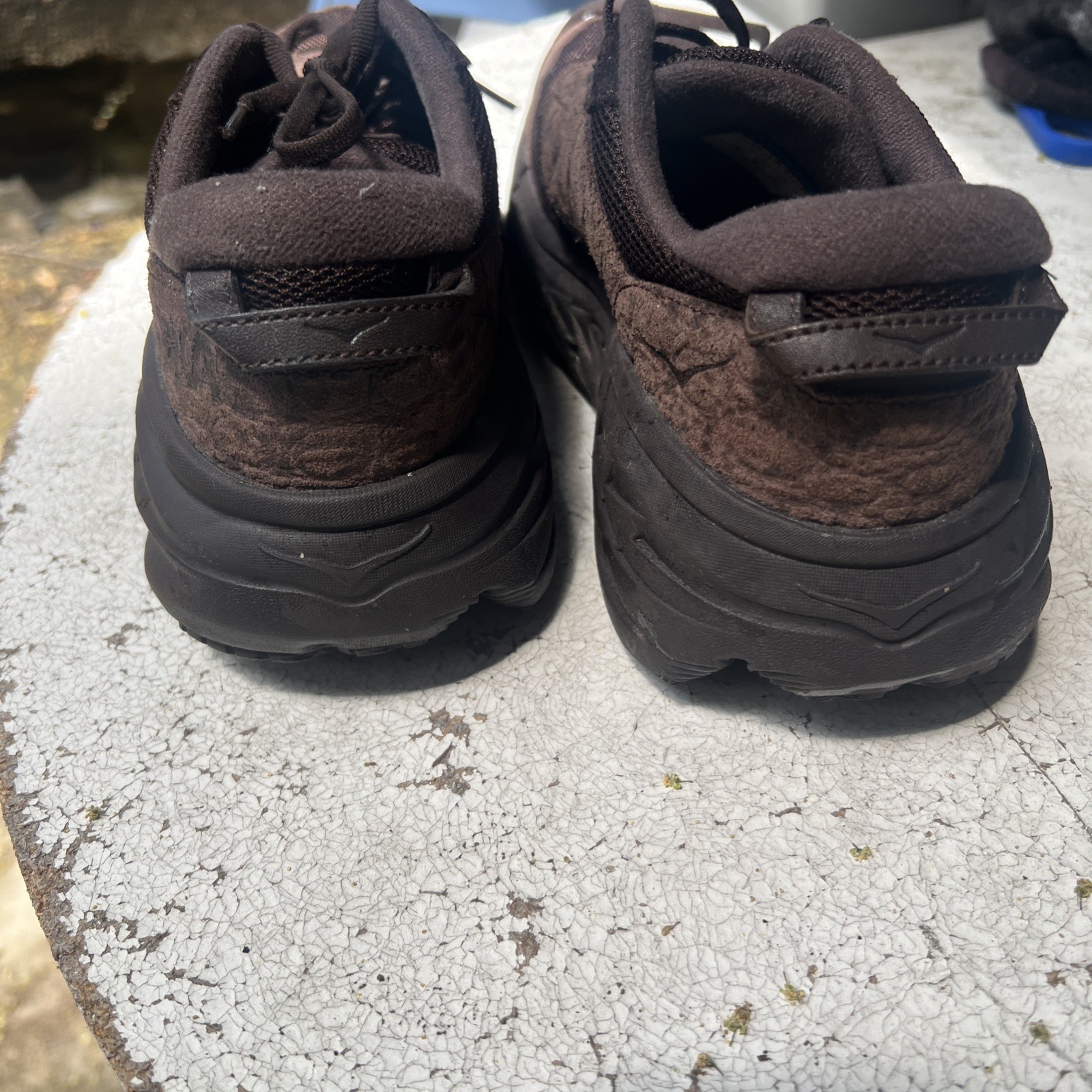 Hoka One One Shoes men’s 9 women’s 10