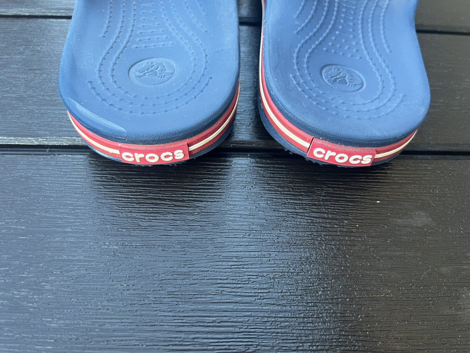 Crocs Men (8) and Women (10) Crocband II Slides Navy/Pepper Relaxed Fit