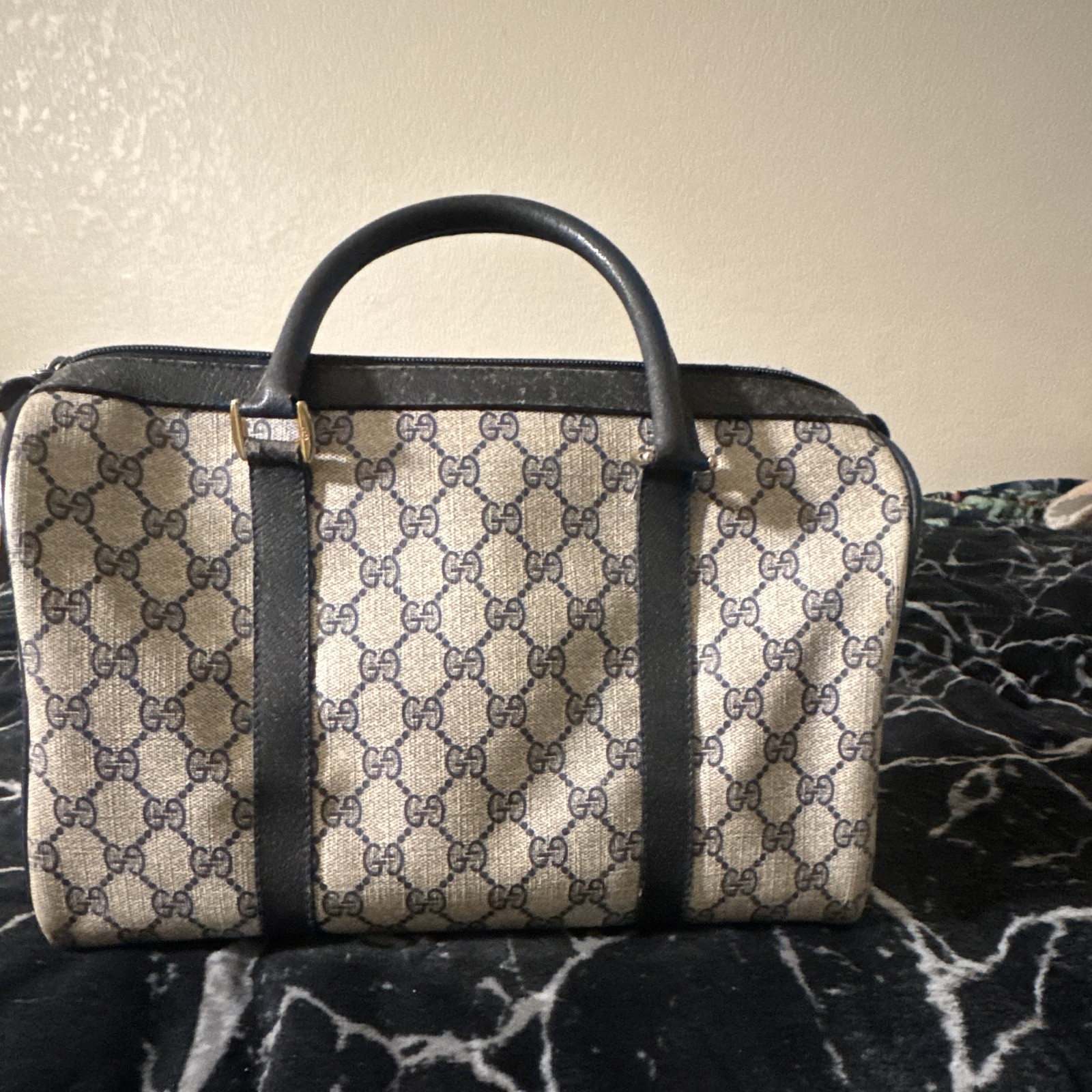 Vintage Gucci GG Monogram Satchel Top Handle Bag Zip Closure Beige Blue