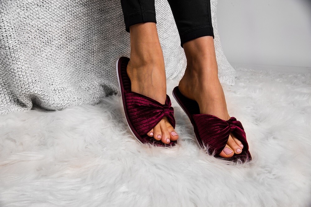 Slip-on Open Toe Velet Slippers Memory Foam Sole Women Fashion Spa House Shoes