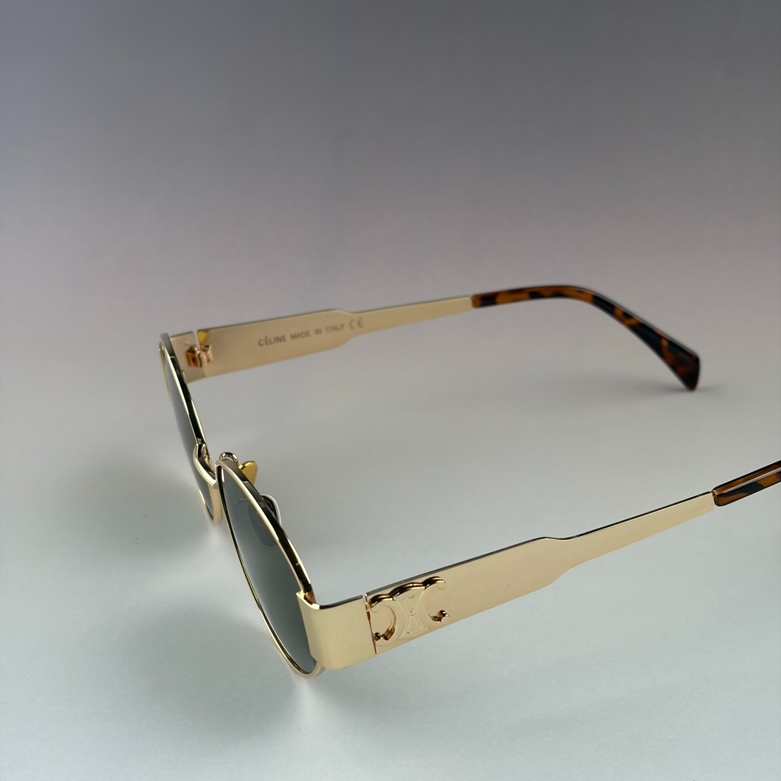 New In Box – Celine Women Men Sunglasses Triomphe Gold Metal Oval Frame Driving
