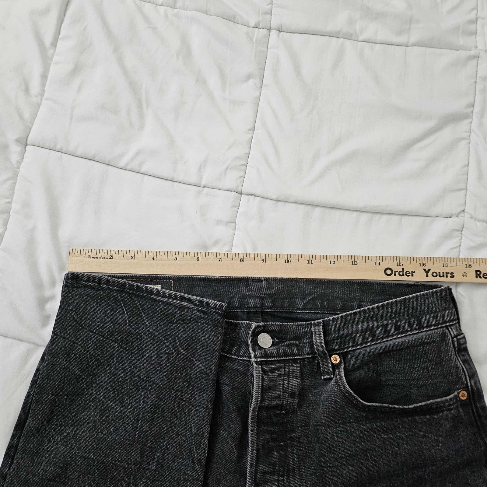 Levi’s Jeans 501 ST Mens 34 x 32 Black Denim Straight Leg Shrink to Fit Big E