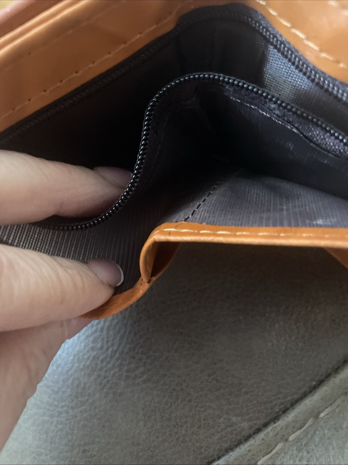 Mens Novelty $100 Bill Wallet Tan Faux Leather Bi Fold Snap Closure