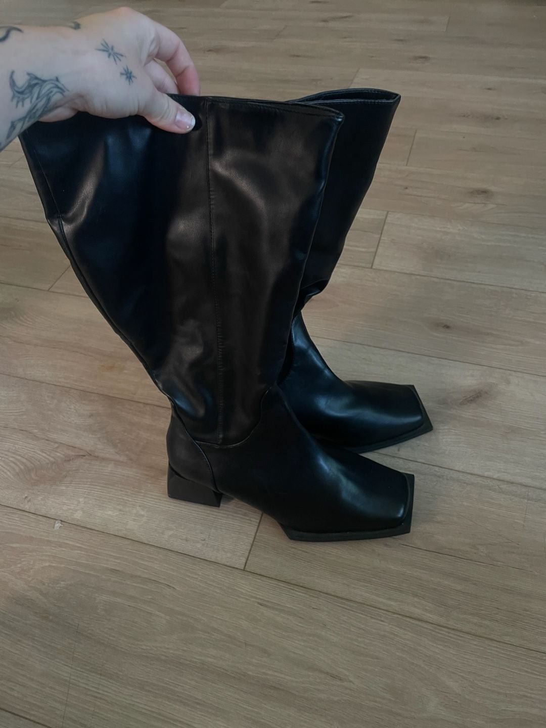 RAID Wide Fit Black Knee High Square Toe Boots Size 5