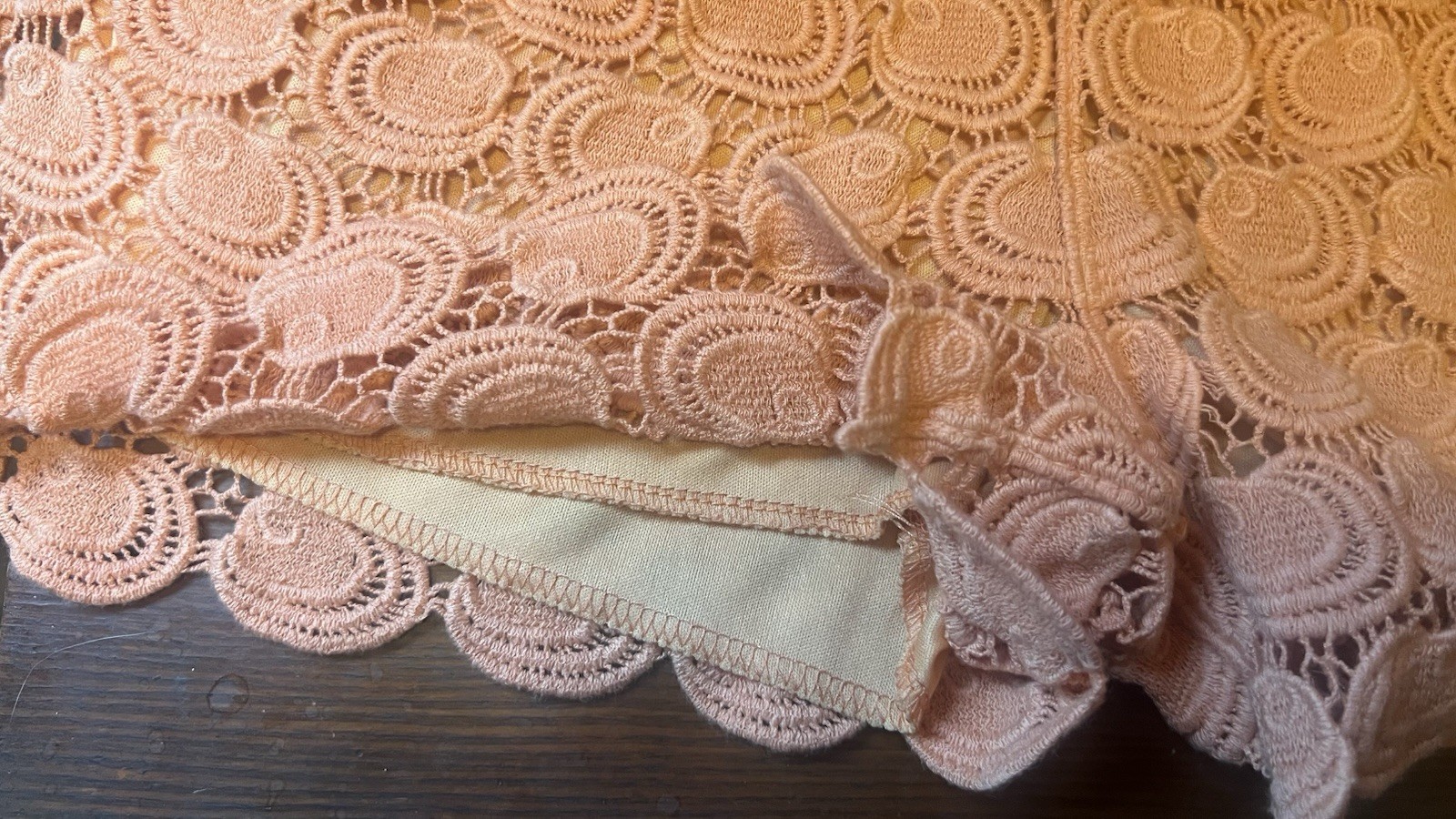 Eiffel Designs Women’s S/M Orange Lace Lined Pull-On Shorts Elastic High Rise