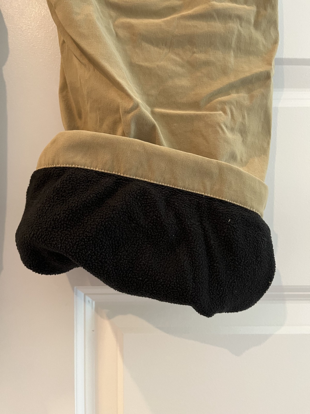 Eddie Bauer Pants Mens 36 x 32 Tan Fleece Lined Tech Nylon Stretch Cargo Pocket