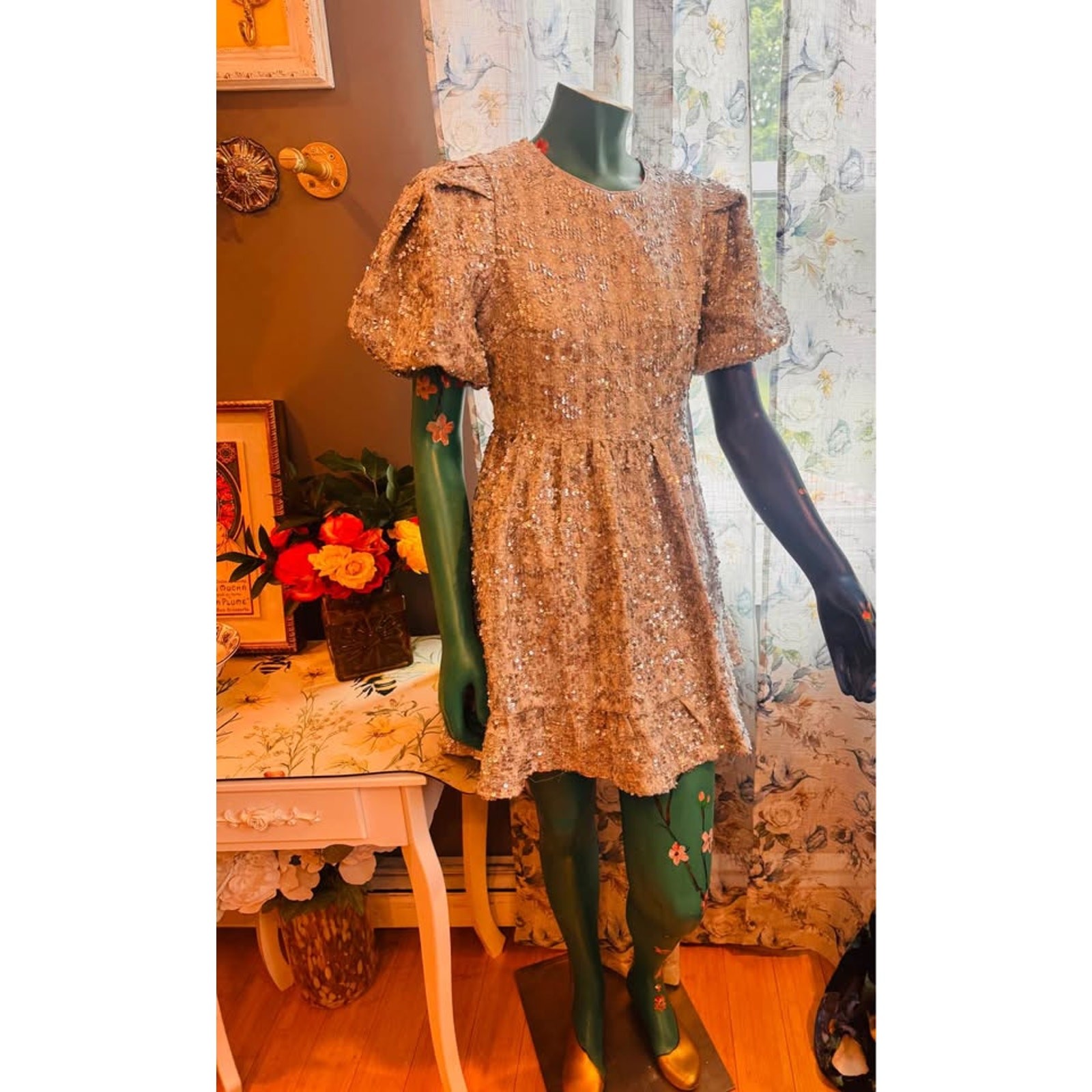 ✨ NWT English Factory Silver Sequin Puff Sleeve Party Dress – Size Small ✨