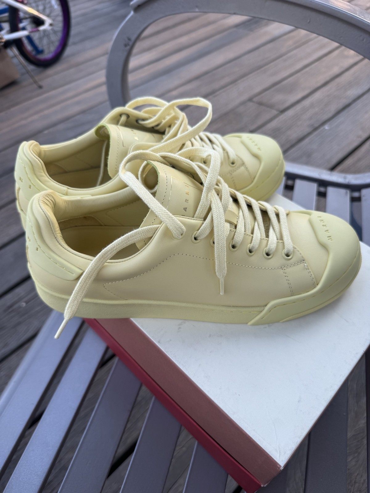 Marni yellow leather low top sneakers size EU 42 new with box