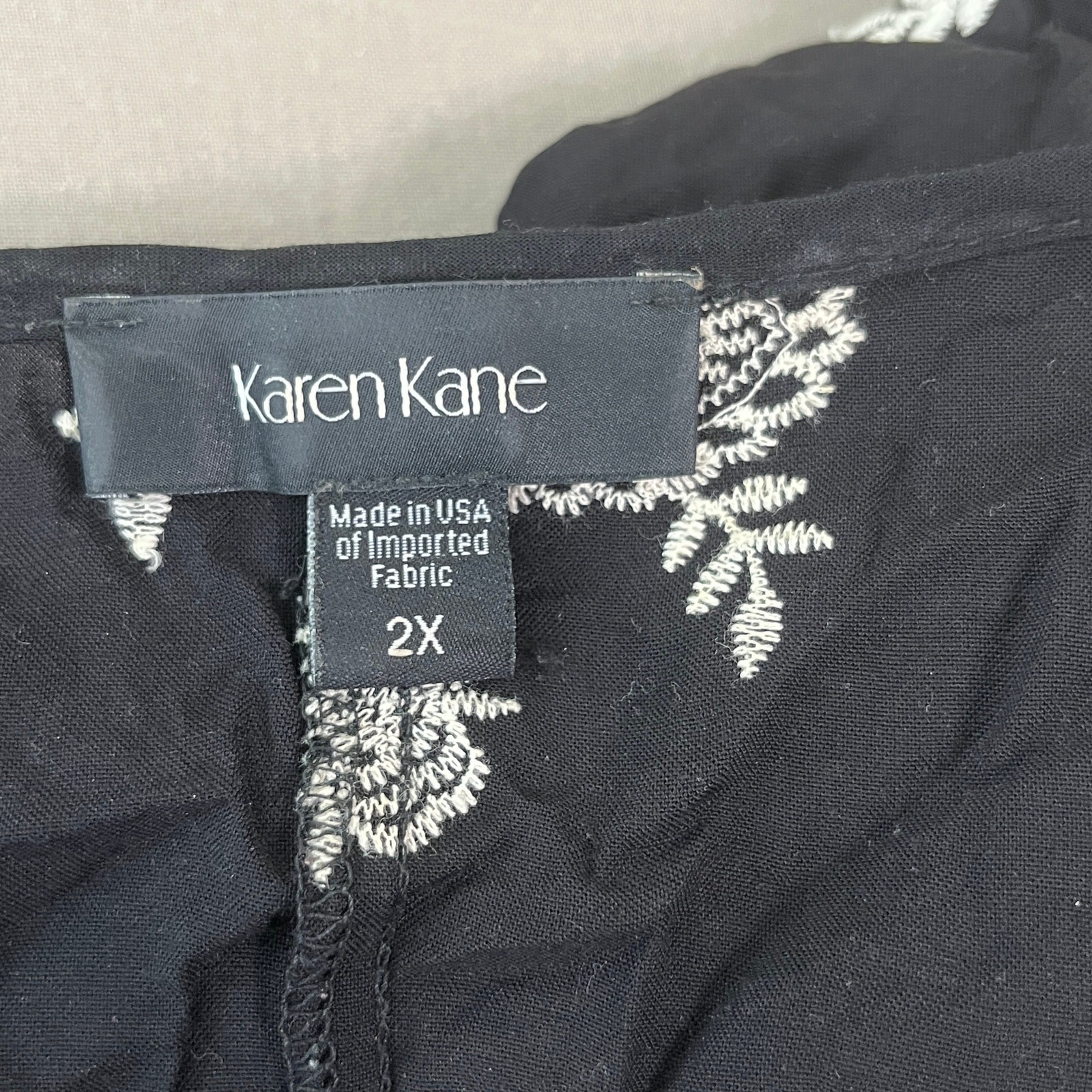 Karen Kane Top Womens Size 2X Black Embroidered V-Neck Boho Office Work Casual