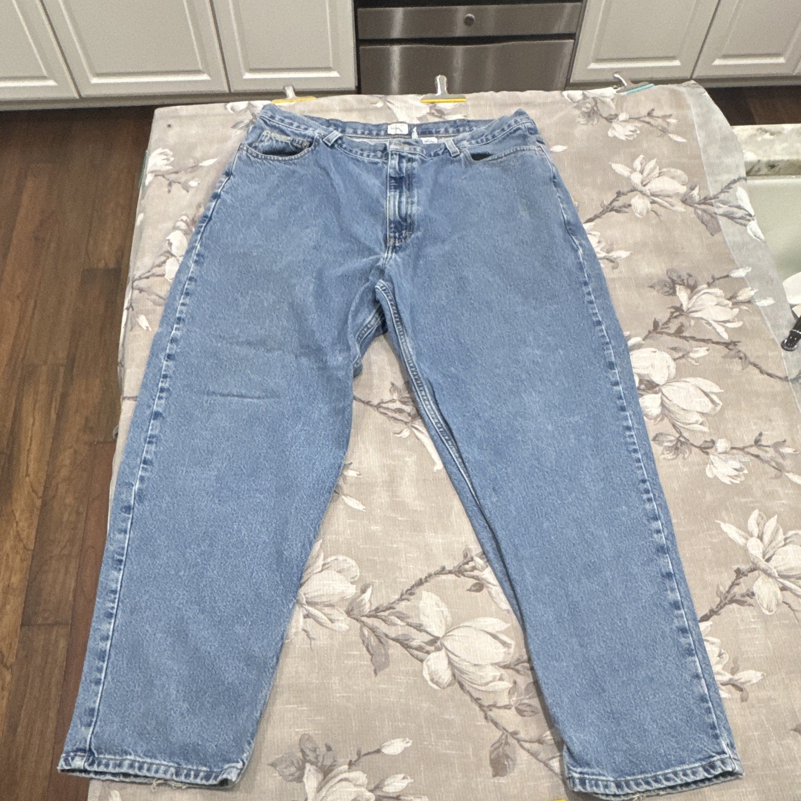Calvin Klein Jeans Relaxed Straight Leg Jeans 38×30 100% cotton