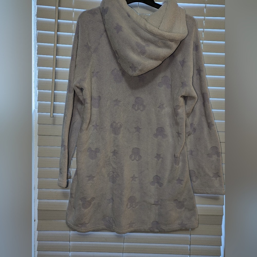 Disney Women’s Fleece Lounger Pajama Hoodie. Size XL EUC