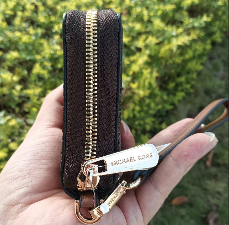 Michael Kors Travel Large Flat MF Phone Case Wristlet Women Wallet Brown