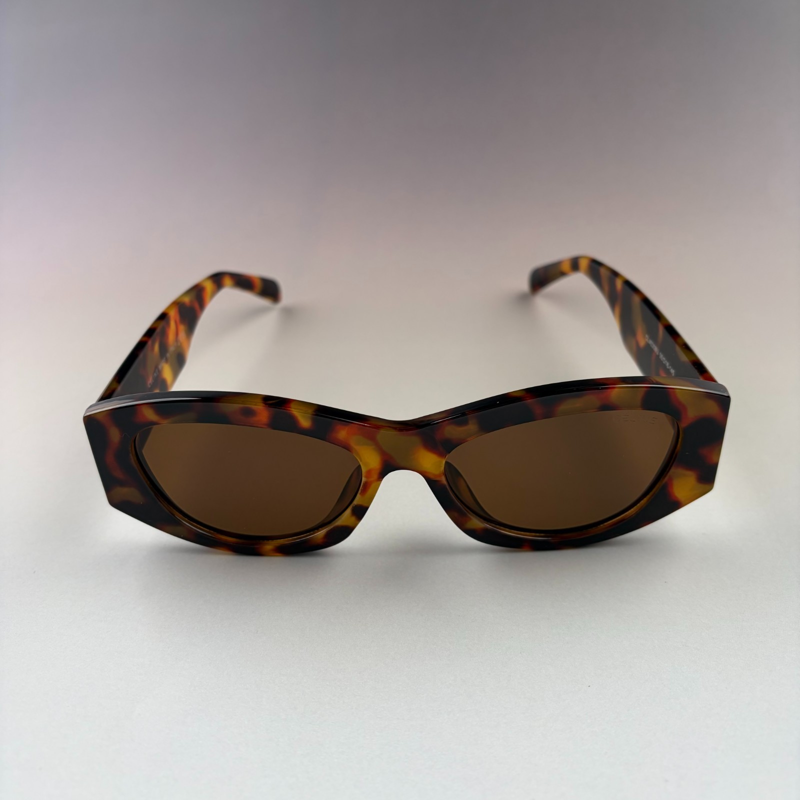New In Box – Celine Women’s Triomphe Cat Eye Sunglasses Black Designer Travel