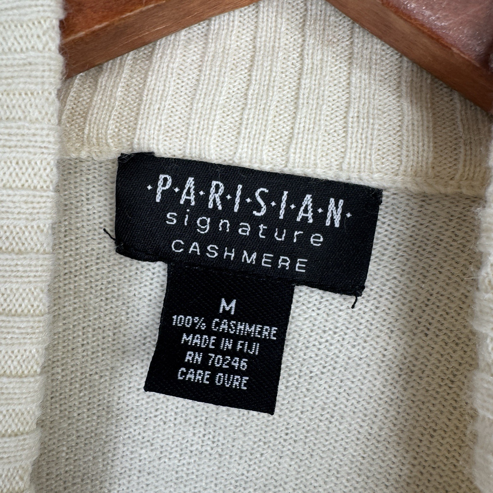 Parisian Signature Cashmere Turtleneck Sweater NWT Size M Whisper White Flaw VTG
