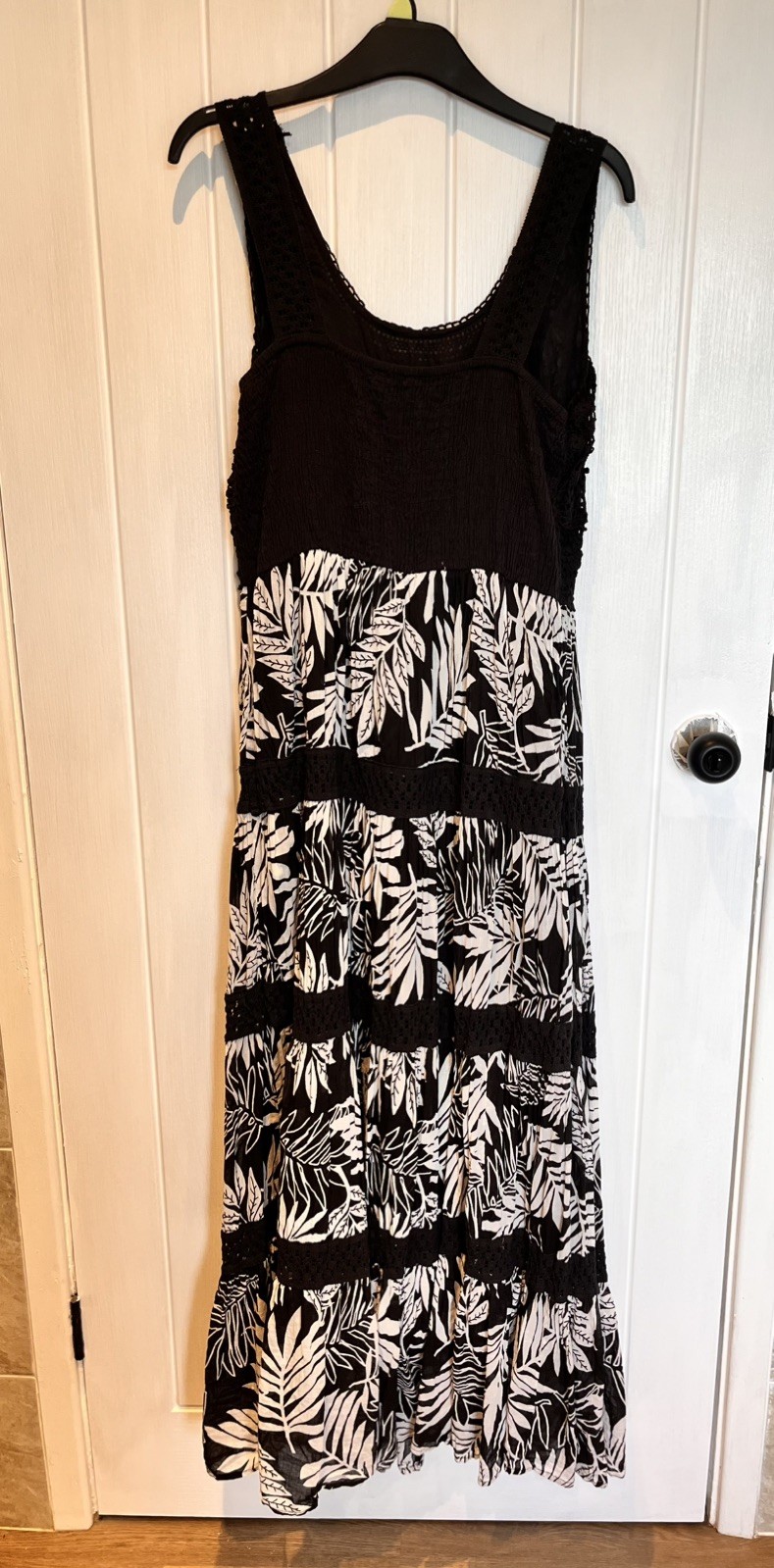 Roman Black & White Sleeveless Flowing Maxi Dress UK12 L55″
