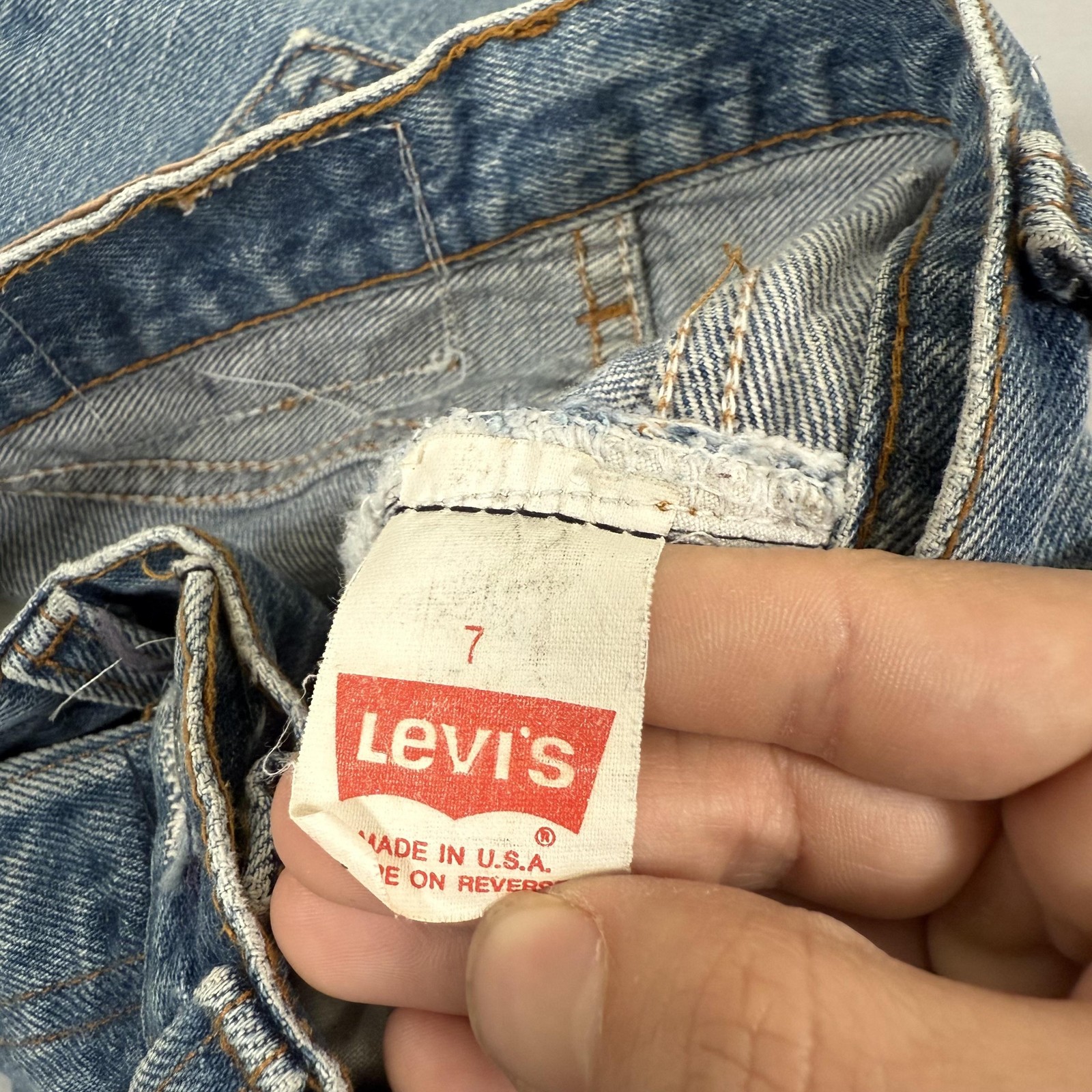 Vintage Levis Jeans Womens 24×30 Blue 501 Straight Fit Denim Pants 80s 90s USA