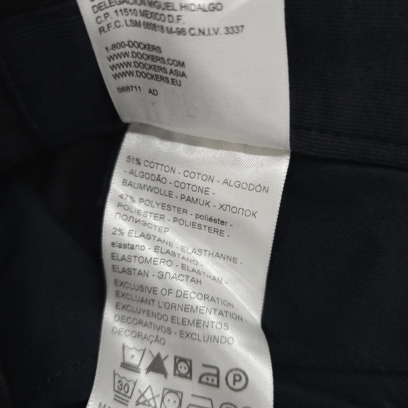 NWT DOCKERS Black Easy Khaki Relaxed Fit Pleated Comfort Waistband Cuffed 44×32