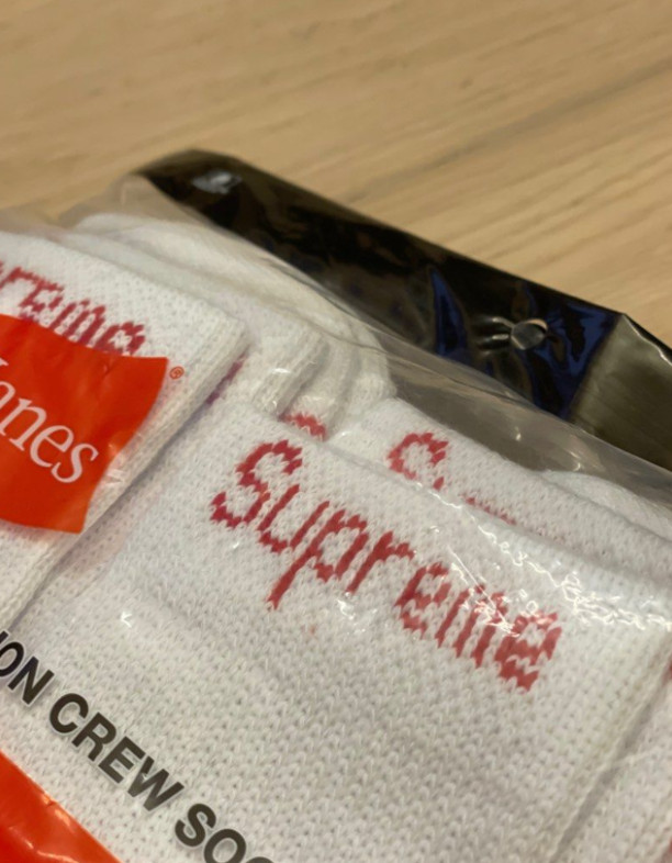 Supreme X Hanes Crew Socks – White, Pack of 4, Size 6-12