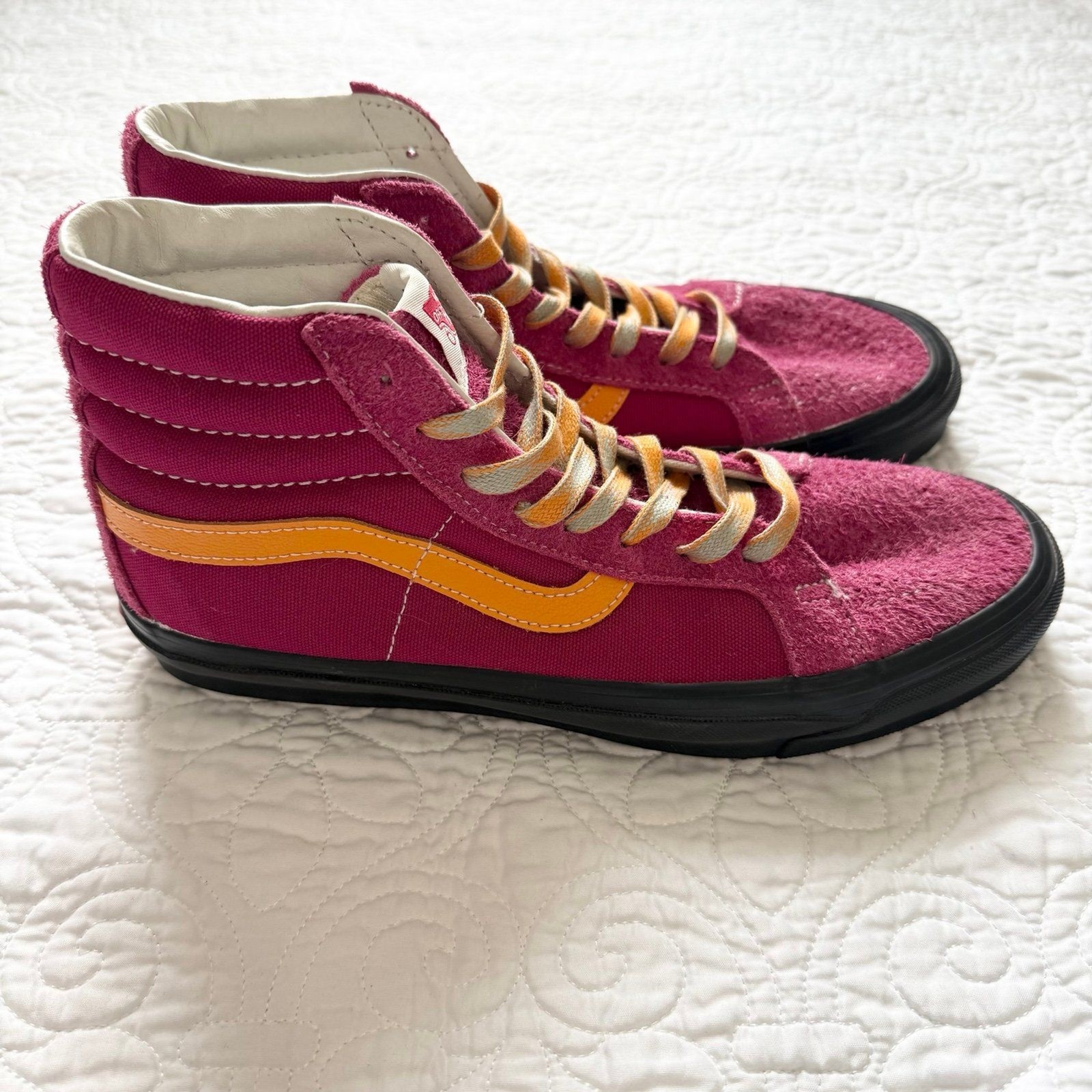 Vans Vault OG Sk8-Hi LX in Cerise and Apricot Hairy Suede Size 10.5 W / 9 M