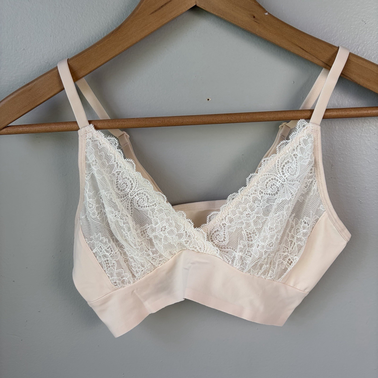 NEW Ruby Ribbon Second Skin Size 32 Nude Pale Retired Demi Demiette Bralette